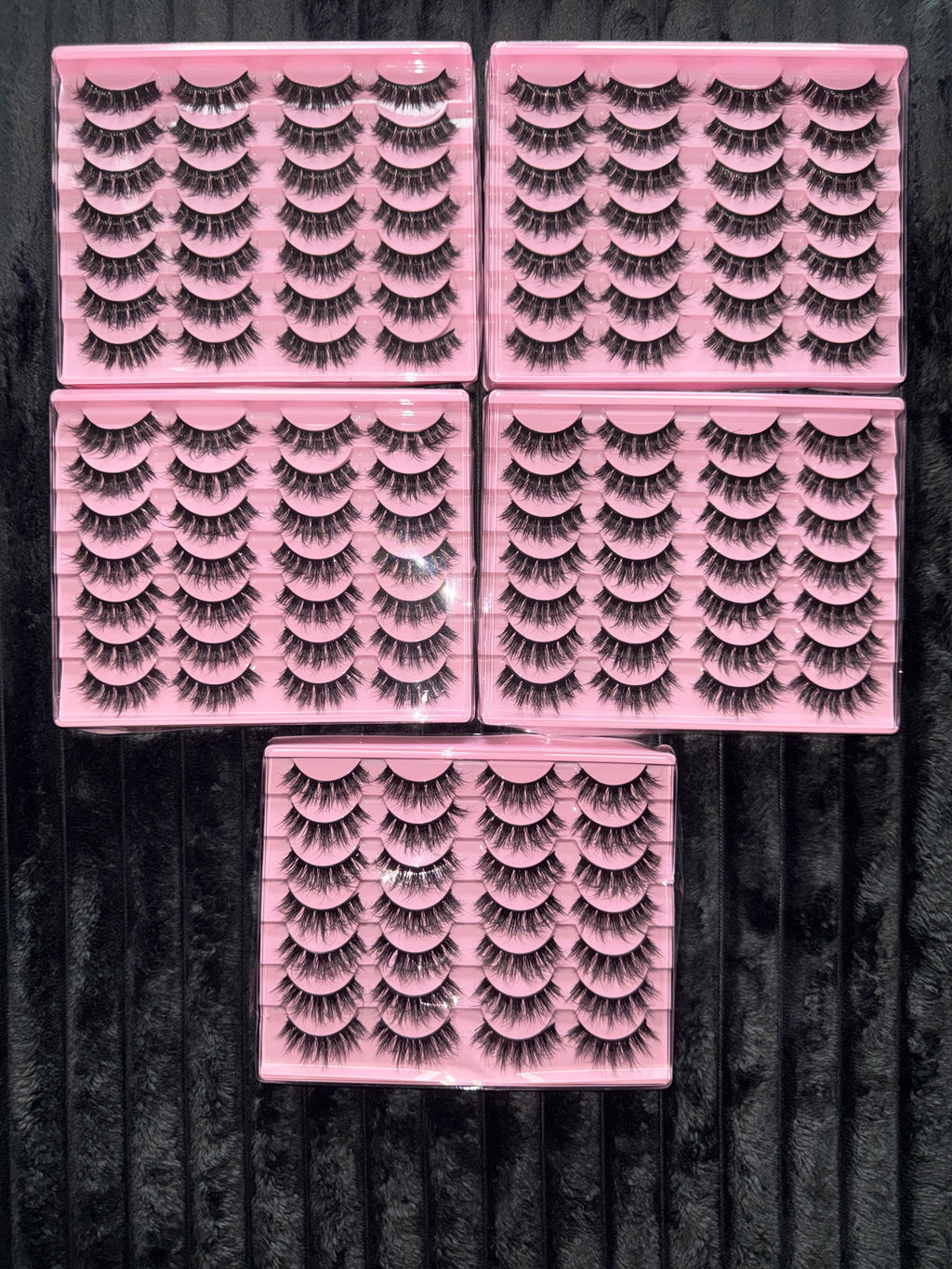 Flirt Alert – 14 Pair Lash Set