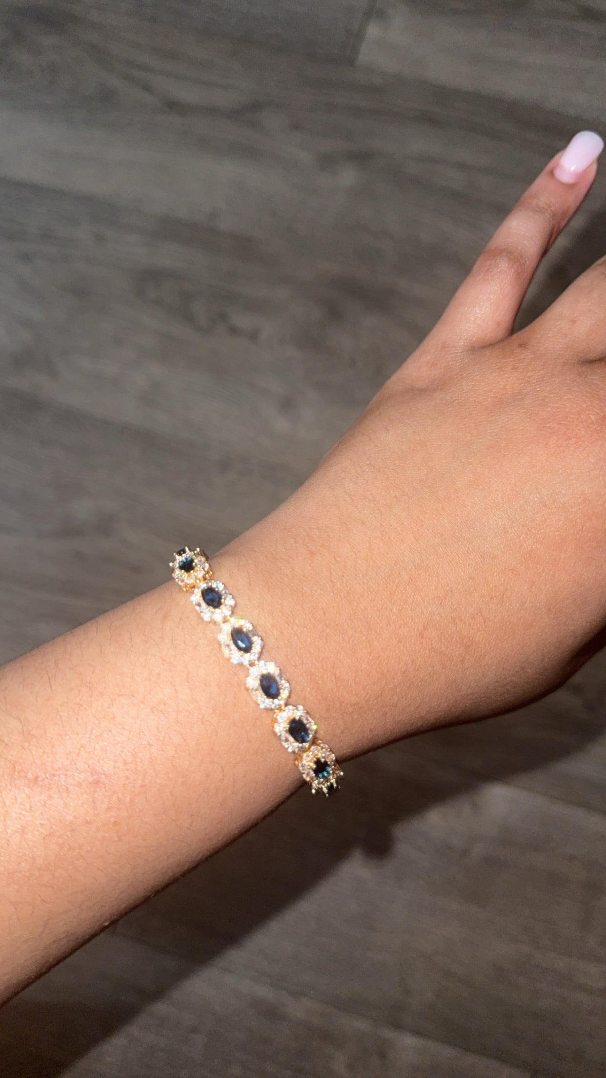 Royal Hour Bracelet 💙👑