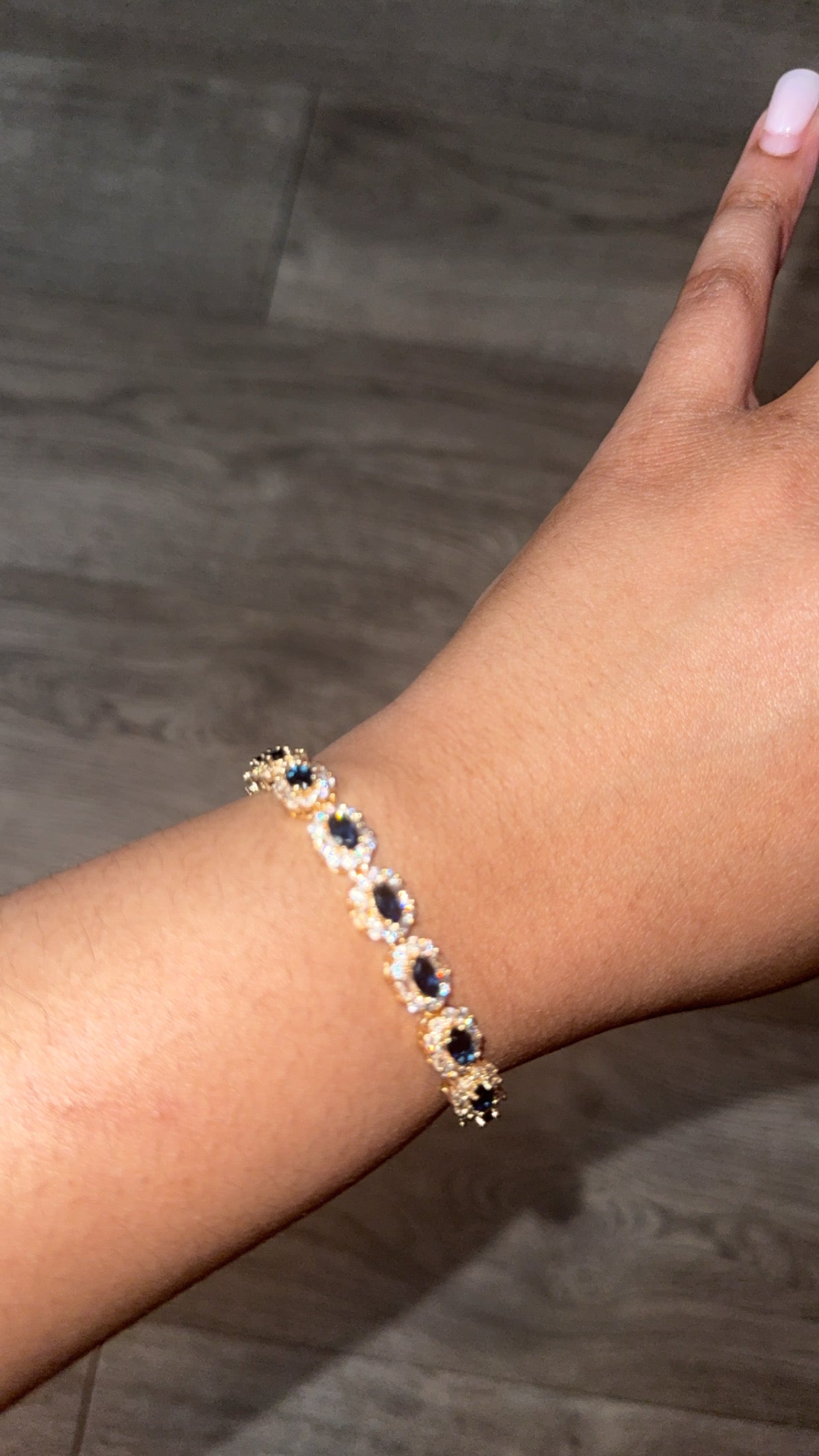 Royal Hour Bracelet 💙👑