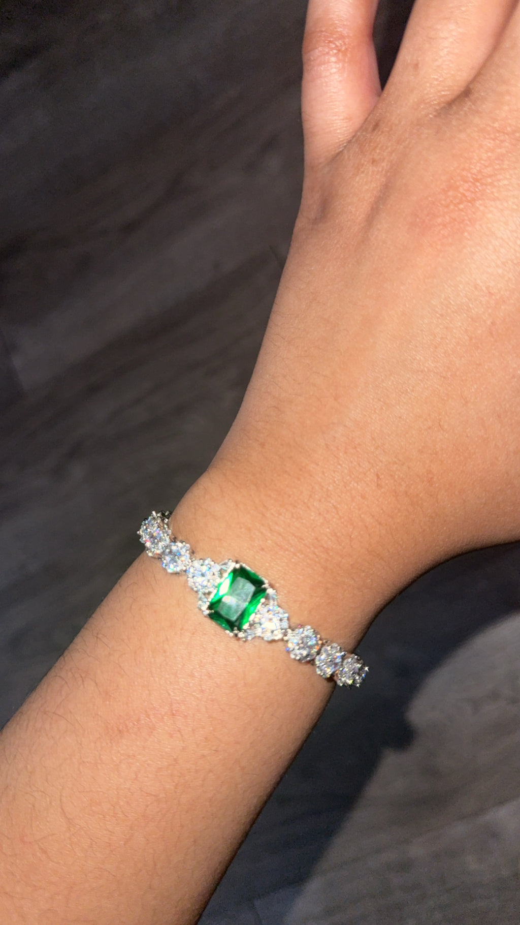 Hidden Gem Bracelet 💚✨🌺