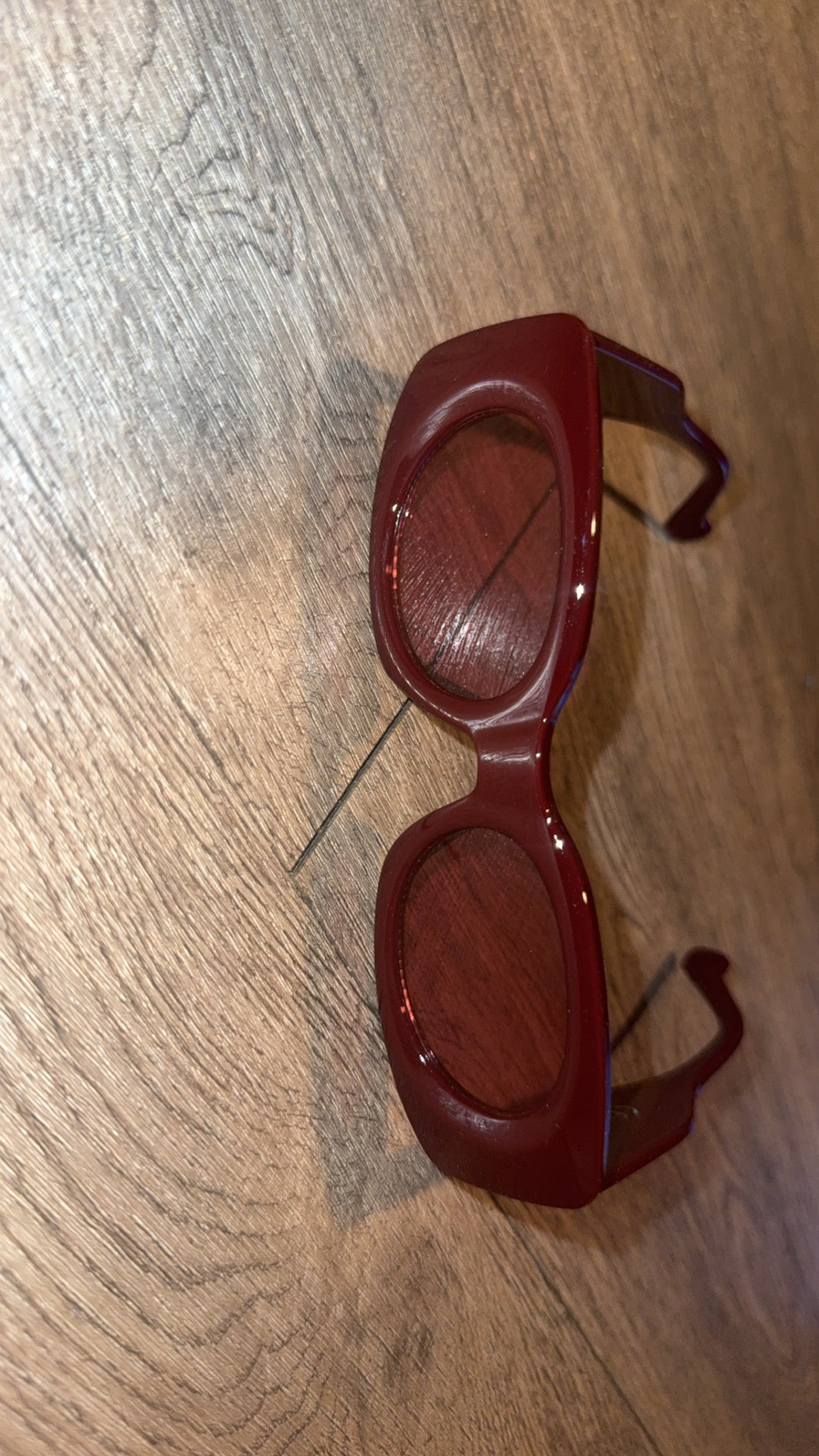 Velvet Rouge Sunnies ☀️🕶️