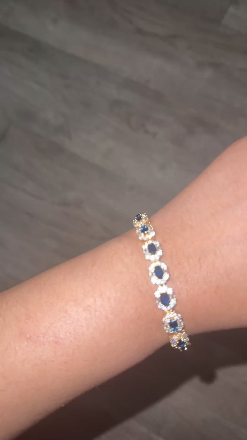 Royal Hour Bracelet 💙👑