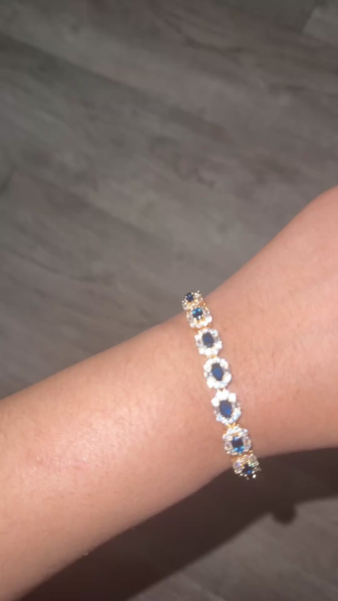 Royal Hour Bracelet 💙👑